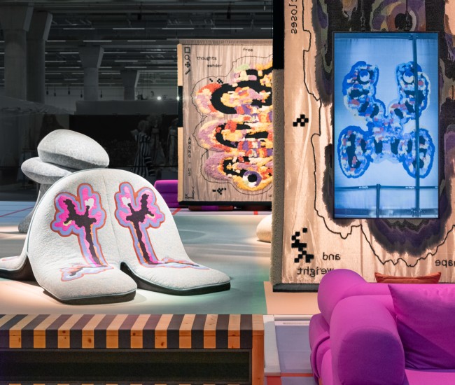 “among-us” di Patricia Urquiola: un’installazione visionaria con il nylon ECONYL® a Heimtextil 2025